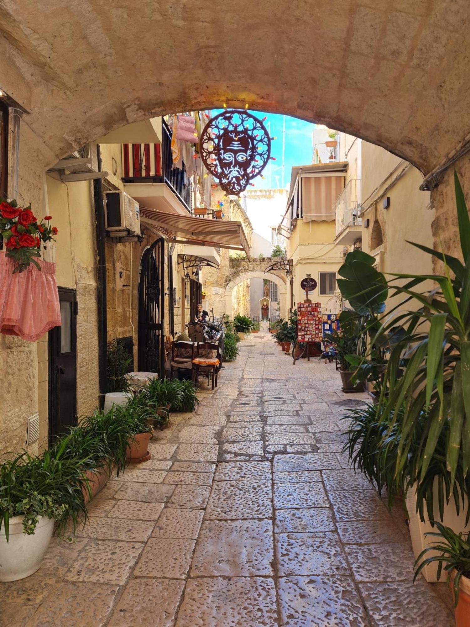 Ferienwohnung Casa Chloe - Vicino Al Porto E Basilica San Nicola Bari Exterior foto